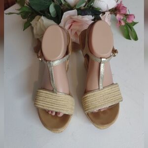 UGG sandal shoes for women size 10